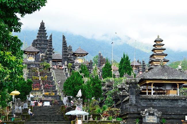 Indonesia-TemploPuraBesakih-GrandVoyage