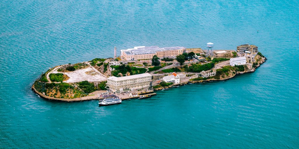 Isla de Alcatraz. Imagen de Rodrigo Soares en Unsplash