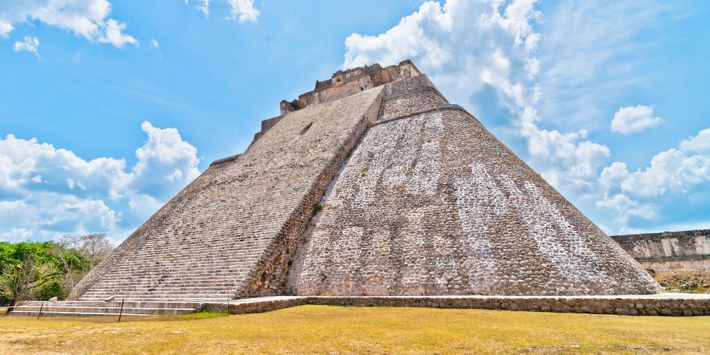 Pirámide del Adivino, en Uxmal