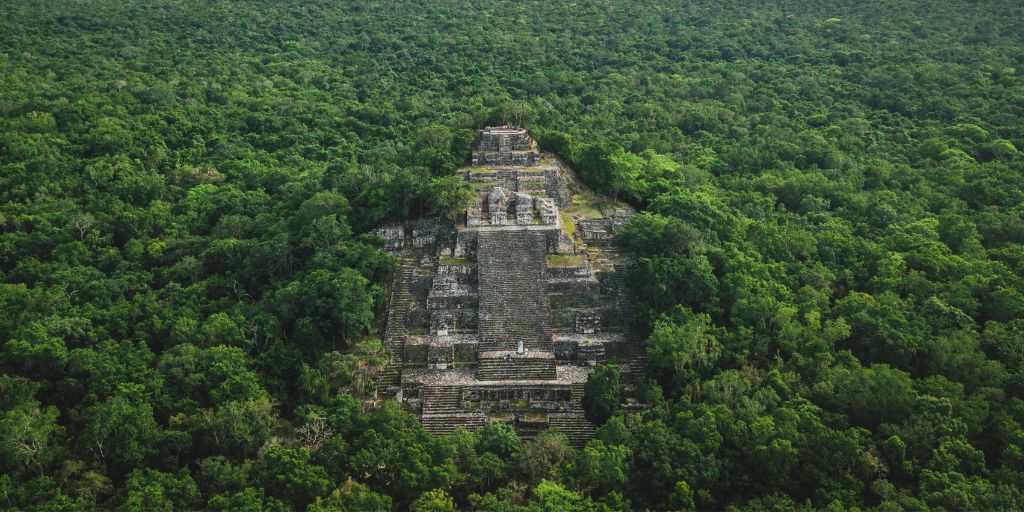 Las ruinas de Calakmul están en el corazón de la selva