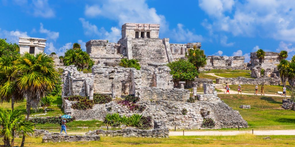 Las ruinas mayas de Tulum están ubicadas frente al mar Caribe