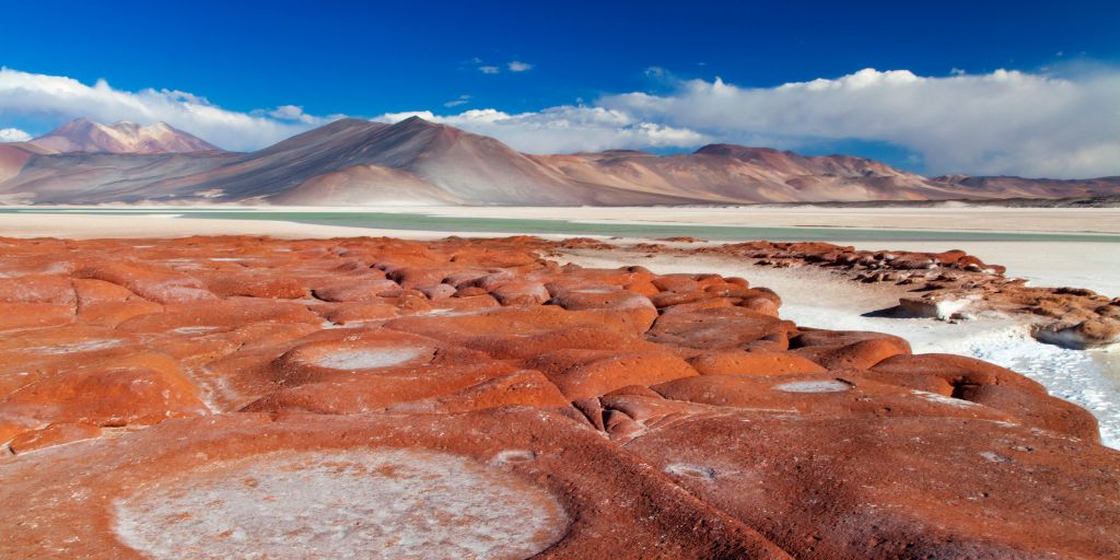 El Desierto de Atacama alberga una gran variedad de paisajes